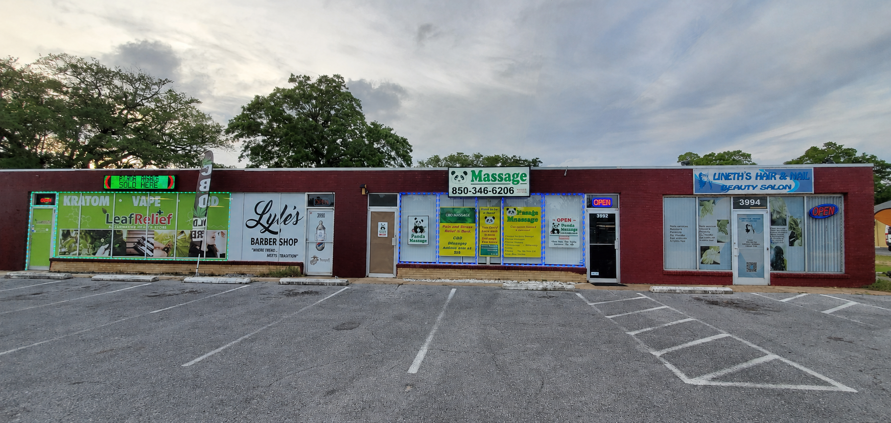 Exterior of Panda Massage at 3992 Hwy 90 in Pace, Florida